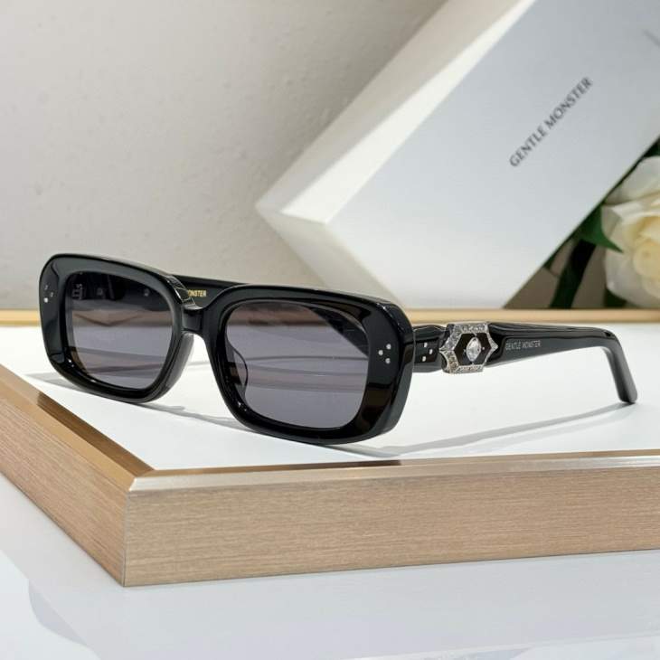 Picture of Gentle Monster Sunglasses _SKUfw68372243fw